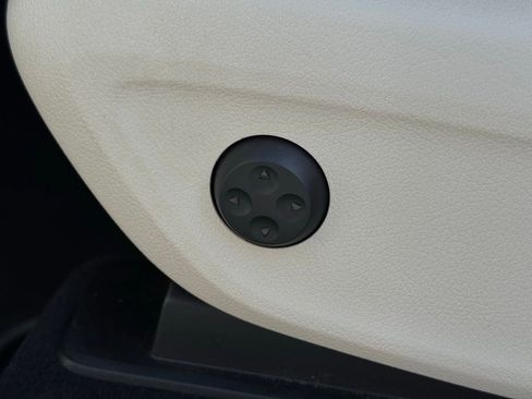 Used 2022 Mercedes-Benz GLS 450 4MATIC image 38