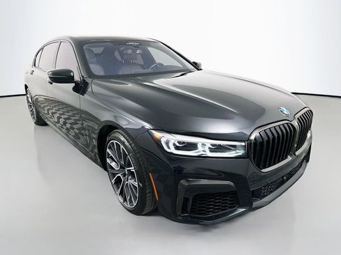 Used 2022 BMW M760i xDrive w/ Luxury Rear Seating Package image 3