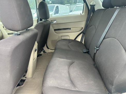 Used 2008 MAZDA Tribute i Sport FWD image 15