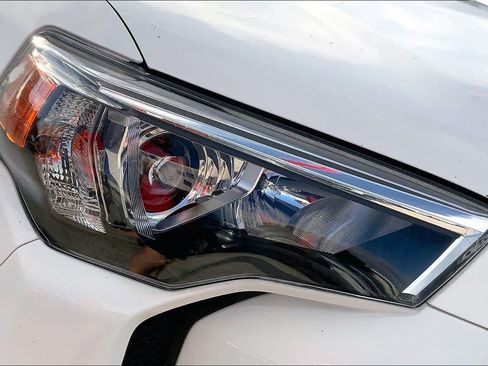 Used 2024 Toyota 4Runner SR5 AWD/4WD image 27
