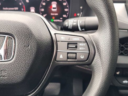 Used 2025 Honda Accord SE image 29