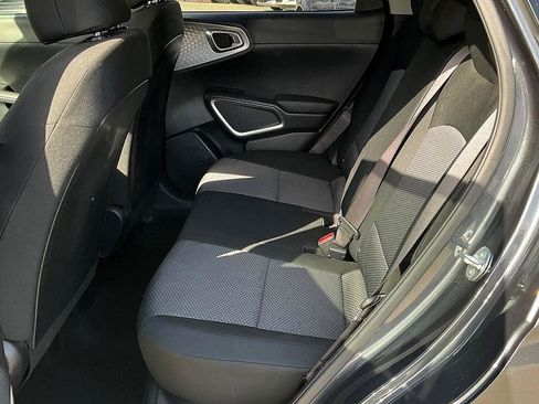 Used 2023 Kia Soul LX w/ LX Technology Package image 30