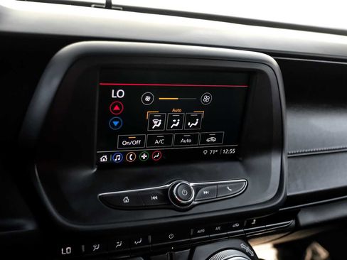 Used 2021 Chevrolet Camaro LS image 27