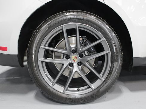 New 2026 Porsche Macan Turbo image 14