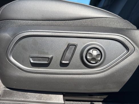 New 2025 Jeep Grand Cherokee L Altitude image 34