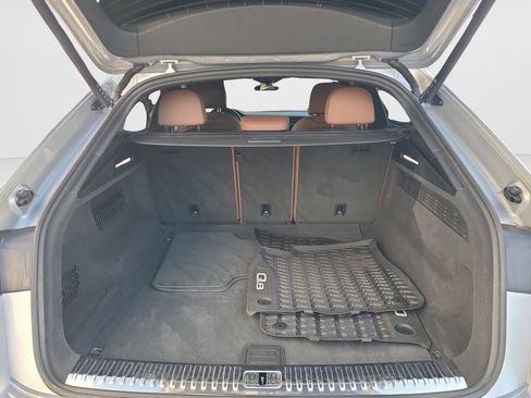 Used 2022 Audi Q8 Premium Plus image 31