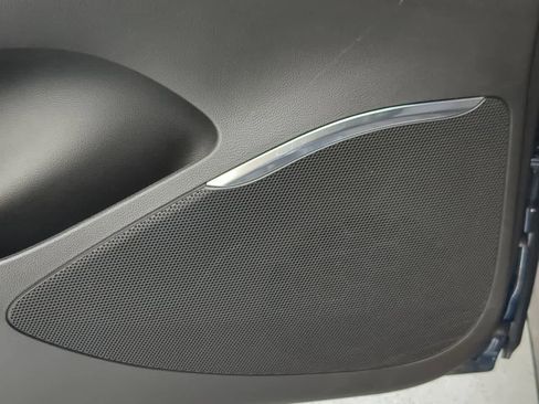 Used 2023 Buick Enclave Essence image 30