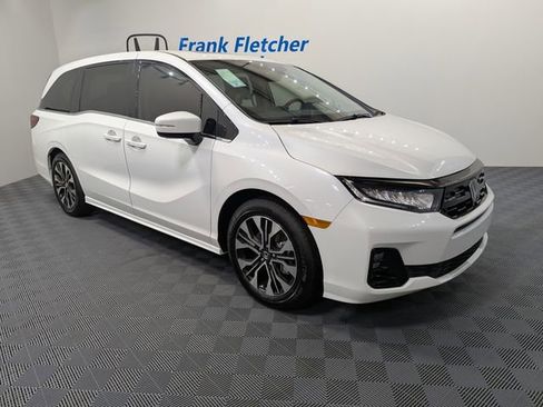 New 2026 Honda Odyssey Elite image 8