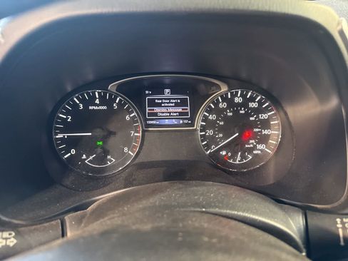 Used 2018 Nissan Pathfinder Platinum image 24