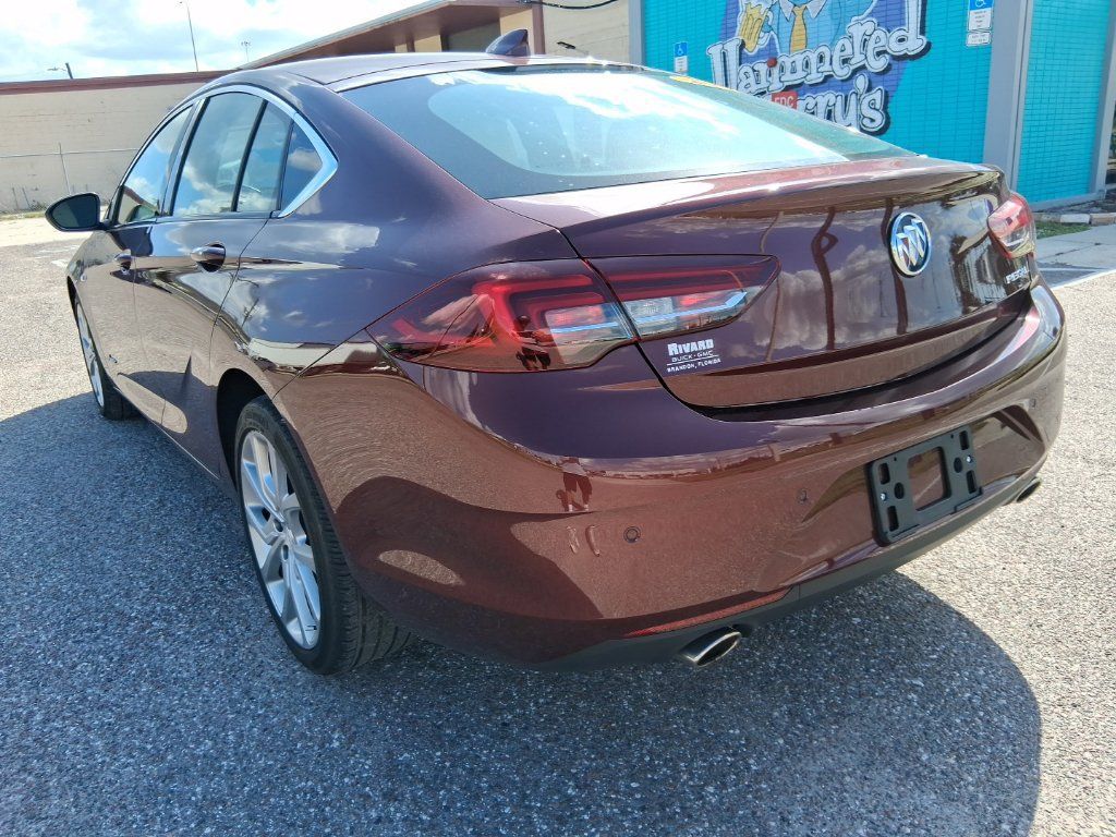 Used 2019 Buick Regal Avenir w/ Driver Confidence Package II FWD image 5