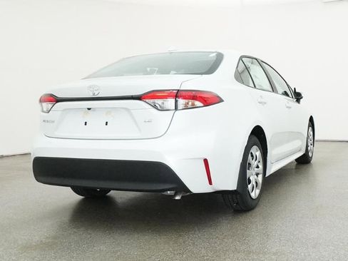New 2026 Toyota Corolla LE FWD image 11