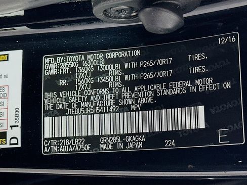 Used 2017 Toyota 4Runner SR5 Premium image 32