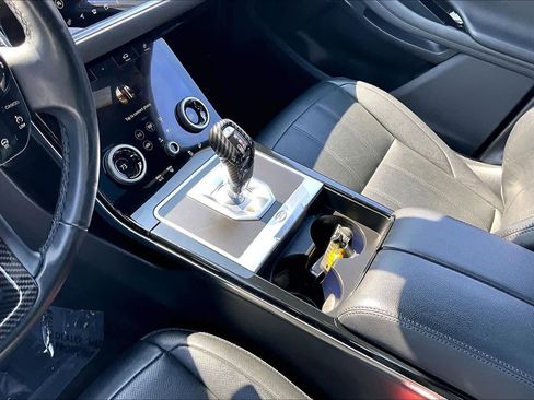 Used 2020 Land Rover Range Rover Evoque SE image 16