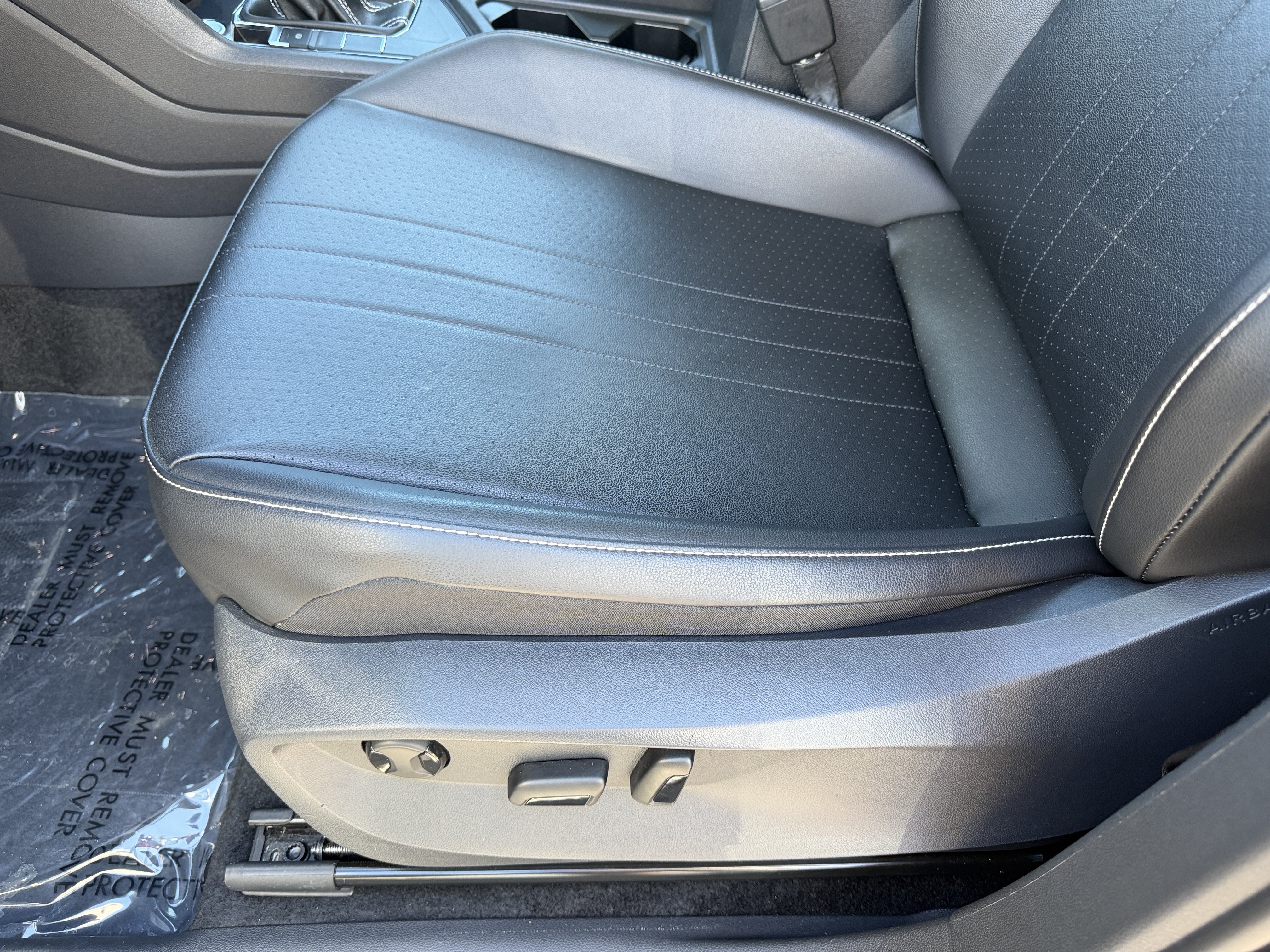 Certified 2022 Volkswagen Tiguan SE FWD image 21