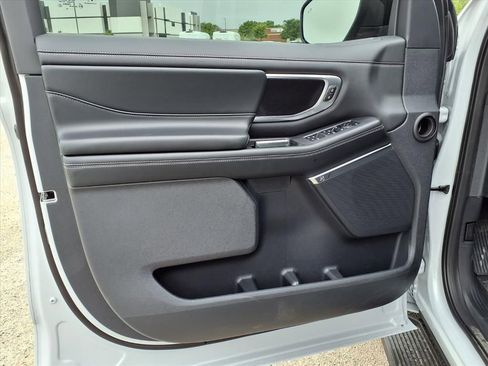 New 2026 Ford Expedition Platinum w/ Stealth Appearance Package AWD/4WD image 31