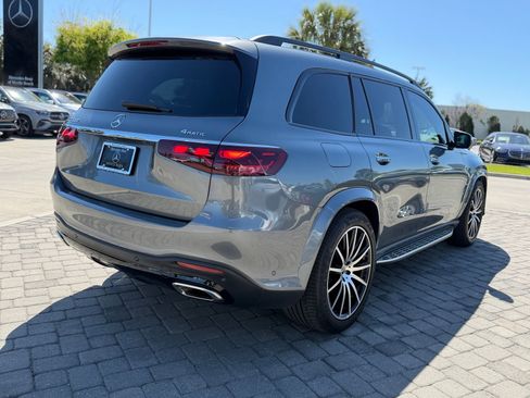 Used 2024 Mercedes-Benz GLS 580 4MATIC image 9