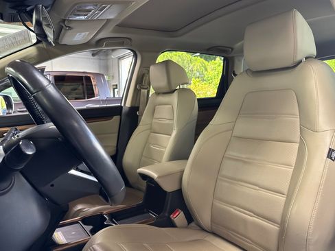 Used 2022 Honda CR-V Touring image 5