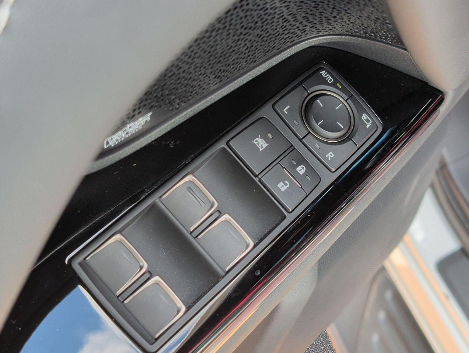 Used 2023 Lexus LX 600 F Sport AWD/4WD image 9