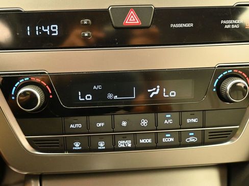 Used 2016 Hyundai Sonata SE FWD image 13