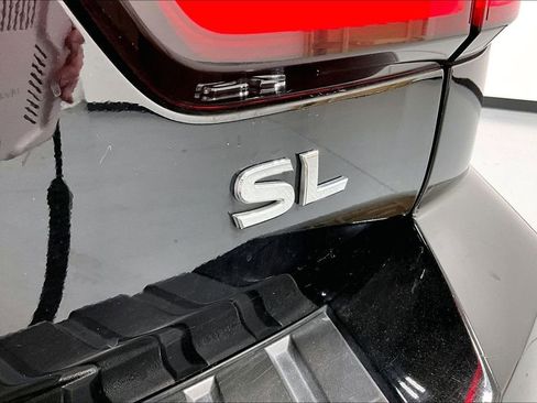 Used 2022 Nissan Armada SL RWD image 38