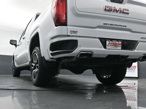 Used 2024 GMC Sierra 1500 AT4 w/ Technology Package AWD/4WD image 37