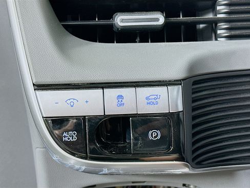 Used 2024 Hyundai Ioniq 5 SEL RWD image 17