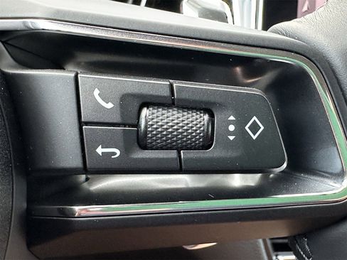 New 2025 Porsche Macan image 26