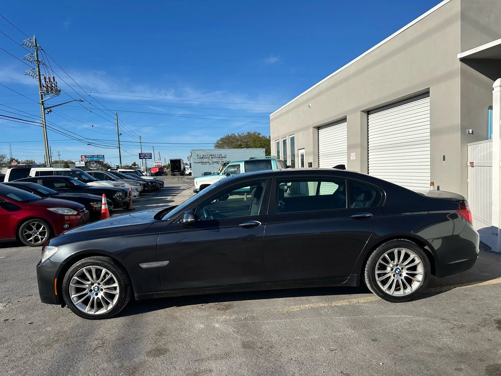 Used 2014 BMW 740Li RWD image 2