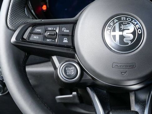 New 2025 Alfa Romeo Tonale AWD/4WD image 11