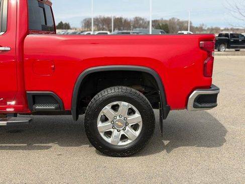 Used 2022 Chevrolet Silverado 3500 LTZ w/ LTZ Plus Package AWD/4WD image 12