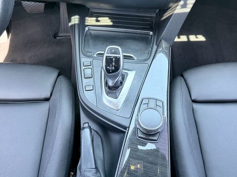 Used 2017 BMW 330i Sedan RWD image 19