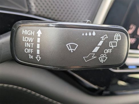 New 2026 Volkswagen Atlas Cross Sport SEL Premium R-Line image 32