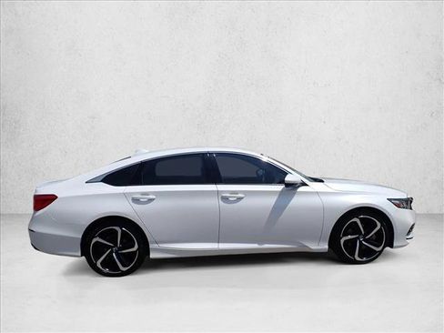 Used 2019 Honda Accord Sport image 5
