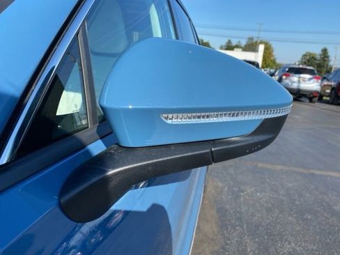 New 2025 Volkswagen Tiguan SE w/ Panoramic Sunroof Package image 13