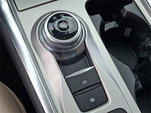 Used 2023 Ford Explorer Limited w/ Limited Technology Package image 15