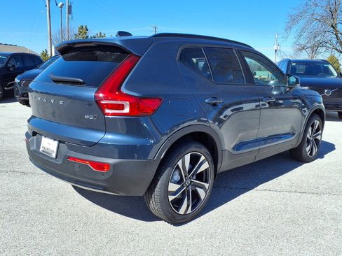 New 2026 Volvo XC40 B5 Ultra w/ Climate Package image 5