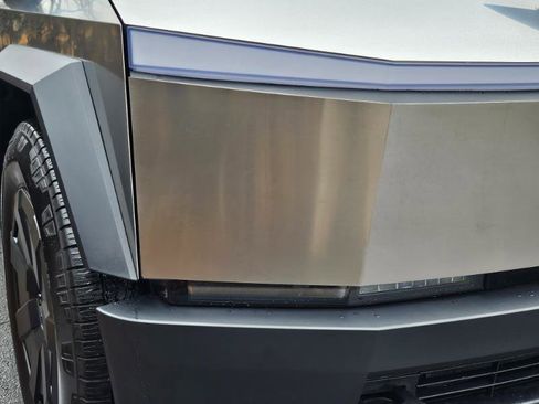 Used 2025 Tesla Cybertruck AWD Crew Cab image 25