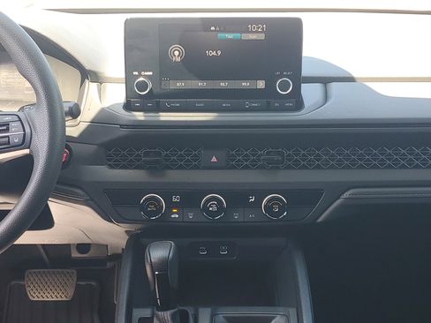 Certified 2023 Honda Accord LX image 19