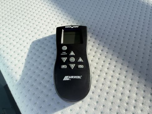 Used 2024 Mercedes-Benz Sprinter 2500 image 20