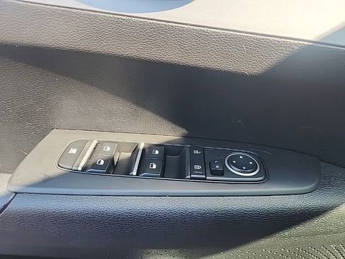 Certified 2022 Kia Forte LXS w/ LXS Technology Package FWD image 24