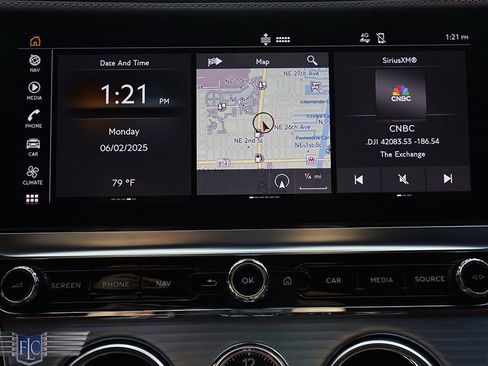 Used 2022 Bentley Continental GT V8 image 25