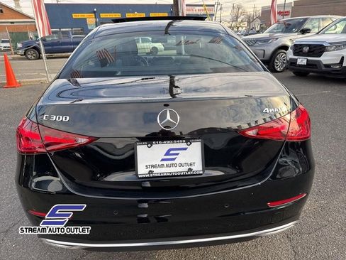 Used 2025 Mercedes-Benz C 300 4MATIC Sedan image 9