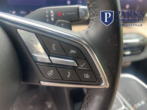 Used 2025 Buick Enclave Preferred image 25