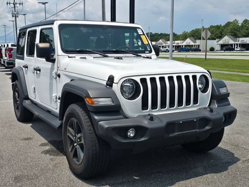Used 2022 Jeep Wrangler Unlimited Sport AWD/4WD image 1