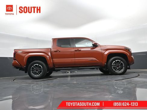 Used 2025 Toyota Tacoma TRD Sport w/ TRD Sport Upgrade Package AWD/4WD image 37