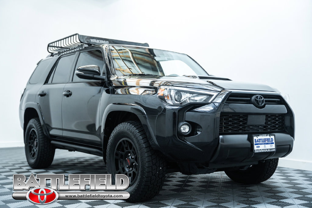 Used 2021 Toyota 4Runner Venture w/ Moonroof Package AWD/4WD image 1