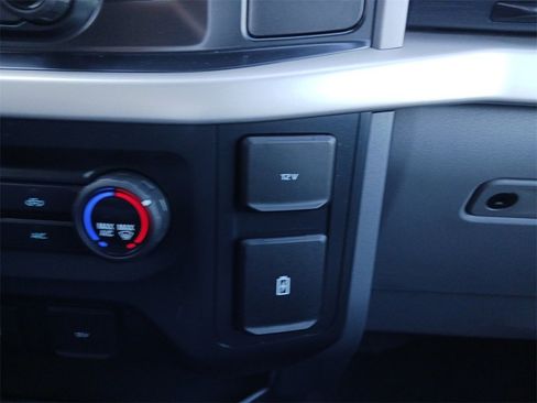 Used 2021 Ford F150 XLT image 26