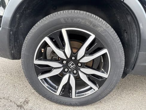 Used 2020 Honda Pilot Touring image 6