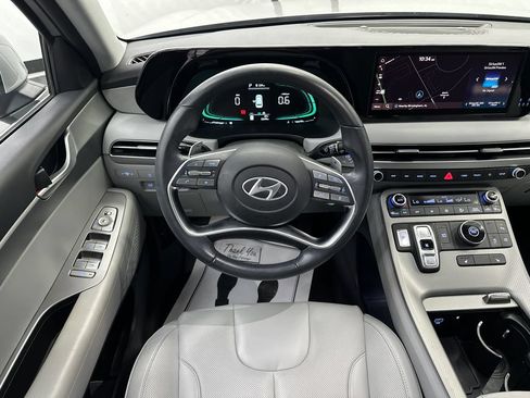 Used 2025 Hyundai Palisade SEL FWD image 25