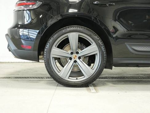 New 2026 Porsche Macan image 40